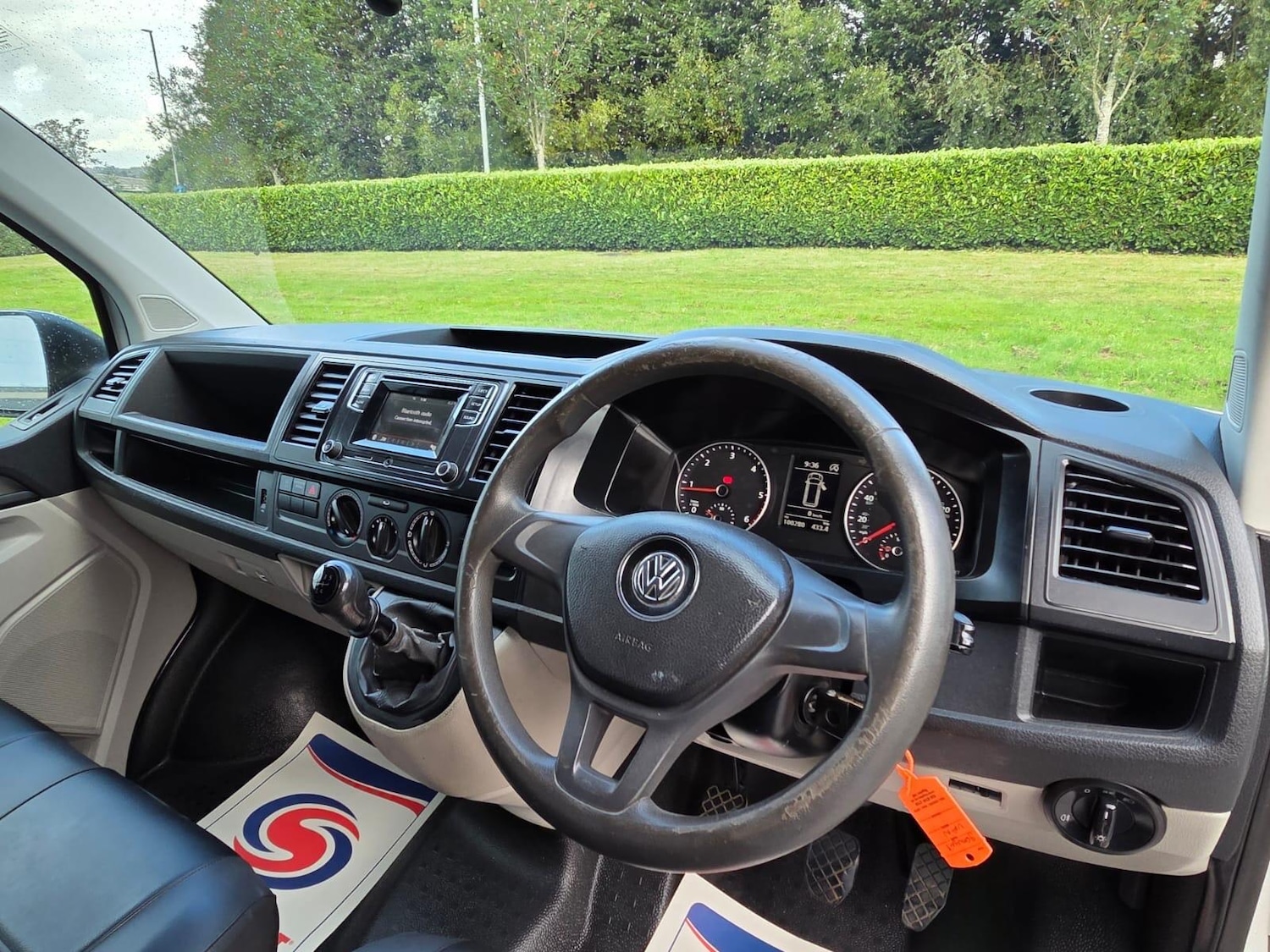 Used Volkswagen Transporter 2018 for sale - 76766013: Photo 56