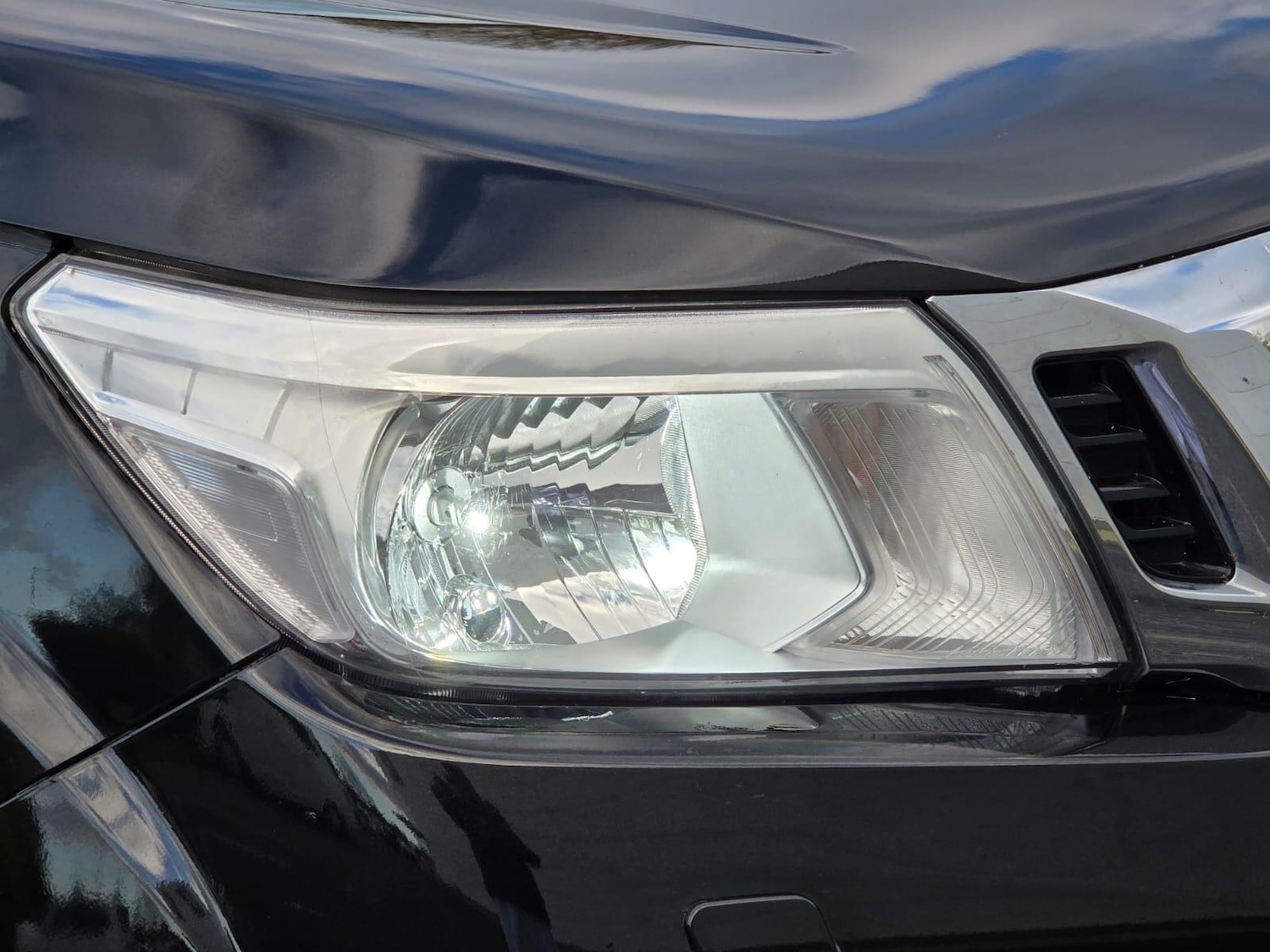 Used Nissan Navara 2016 for sale - 76597354: Photo 43