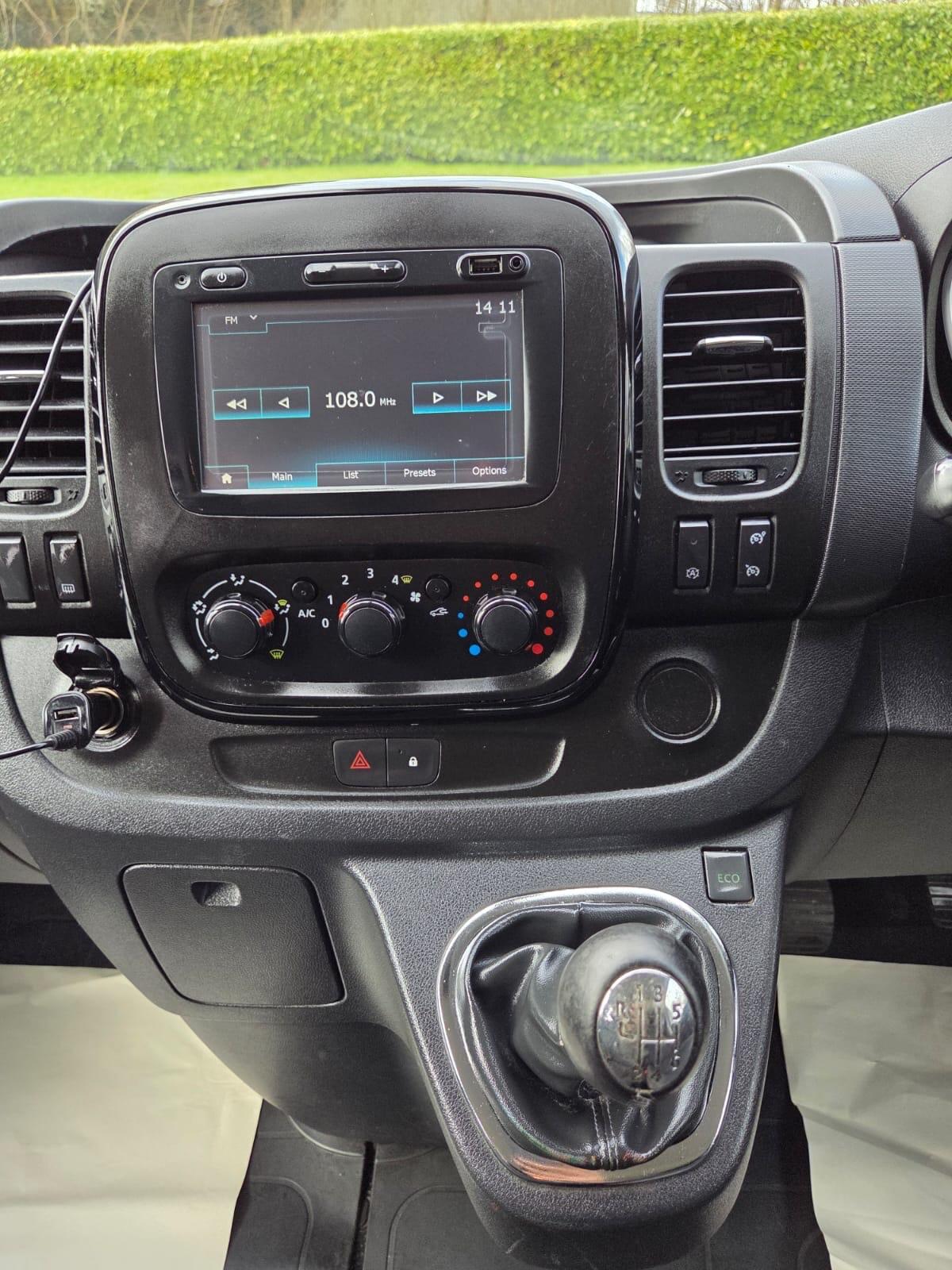 Used Vauxhall Vivaro 2018 for sale - 77637637: Photo 23