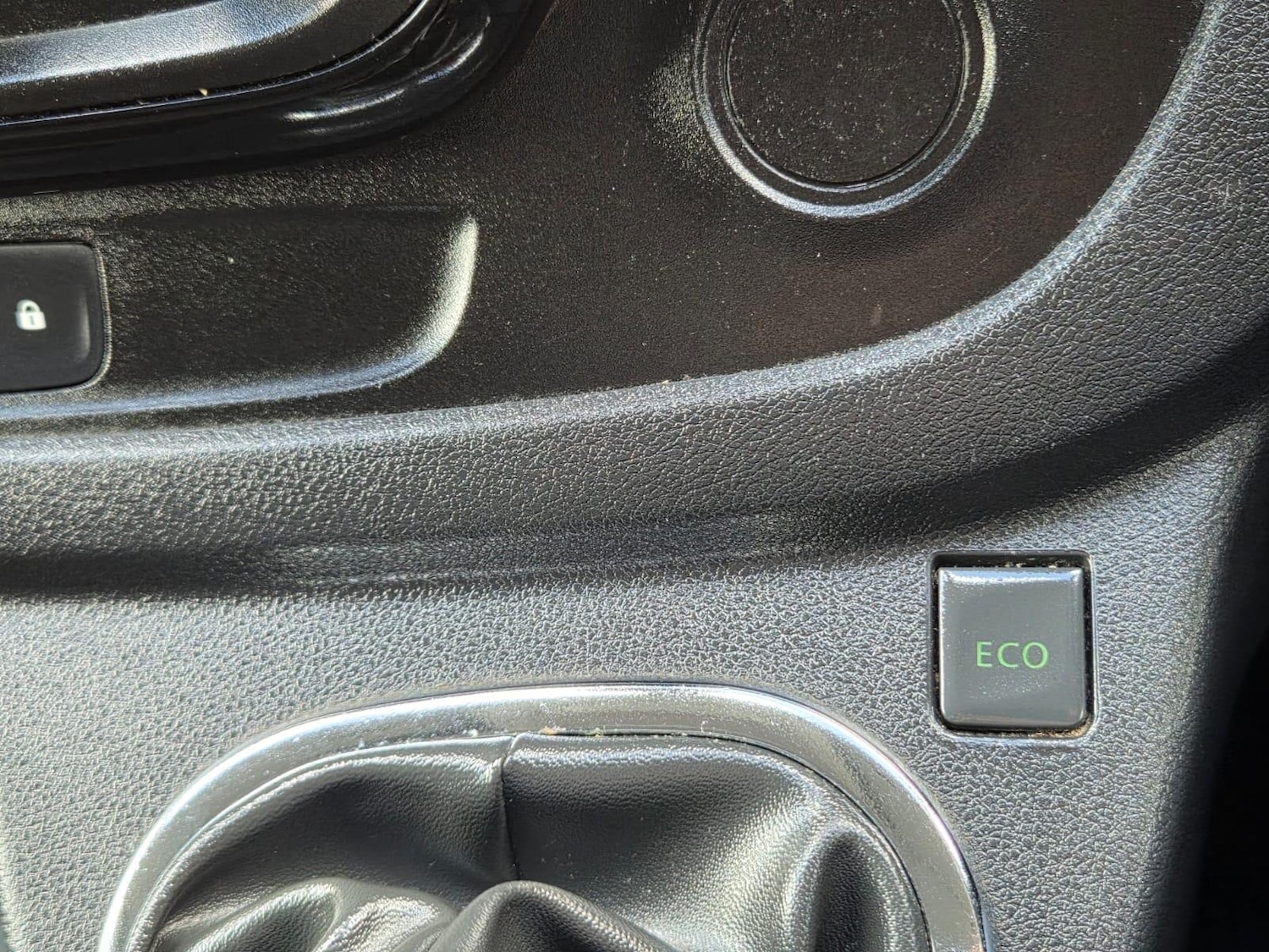 Used Vauxhall Vivaro 2018 for sale - 77637637: Photo 73