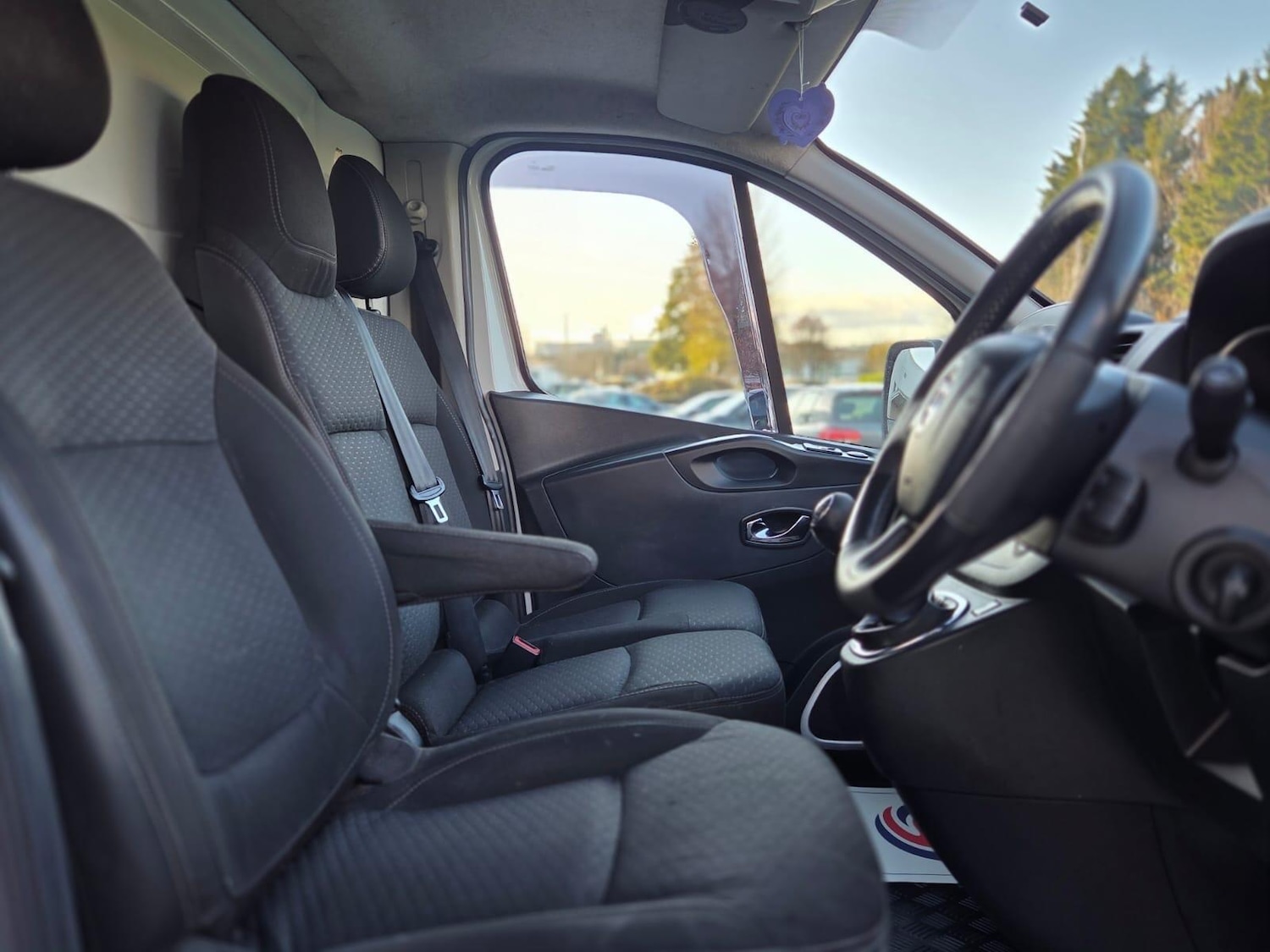 Used Vauxhall Vivaro 2015 for sale - 76991985: Photo 14