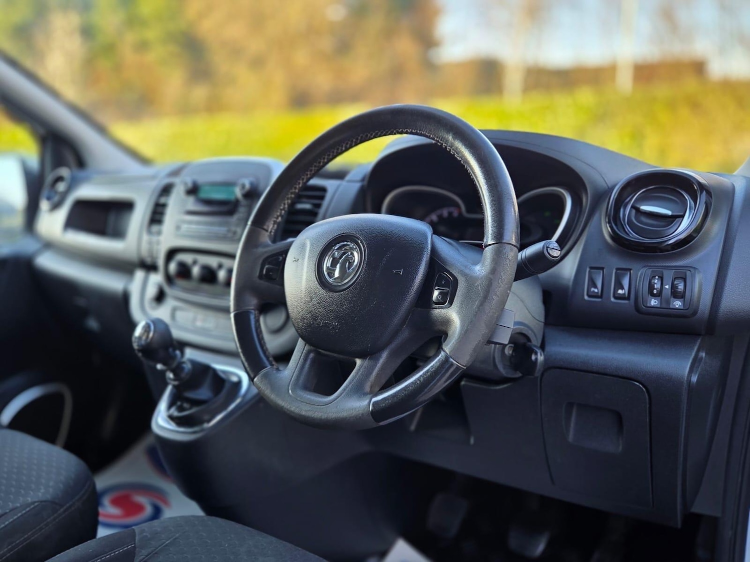 Used Vauxhall Vivaro 2015 for sale - 76991985: Photo 26