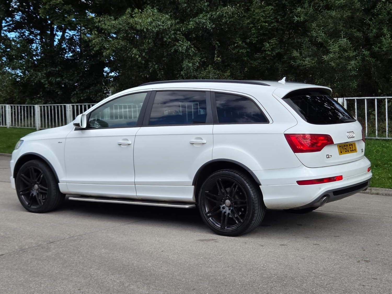 Used Audi Q7 2011 for sale - 76024780: Photo 3