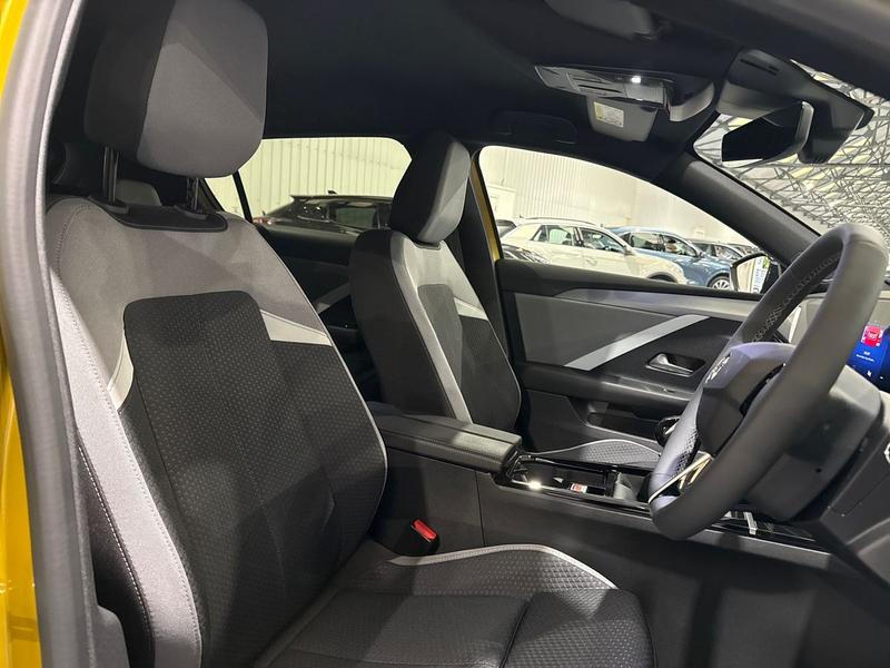 Used Vauxhall Astra 2025 for sale - 77326900: Photo 16