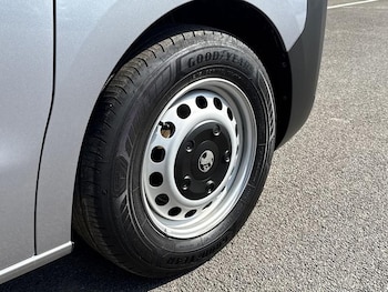 Used Vauxhall Vivaro 2025 for sale - 76847515: Photo