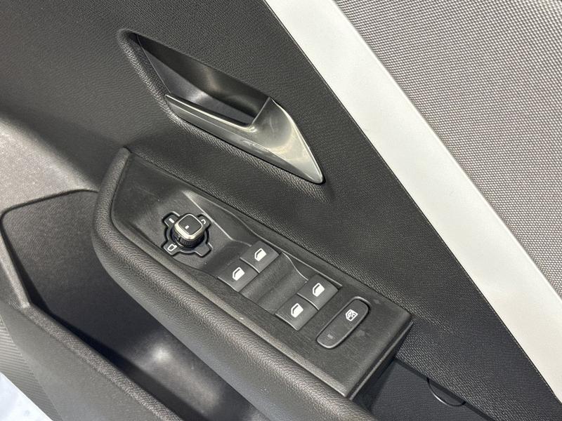 Used Vauxhall Astra 2025 for sale - 77326899: Photo 17