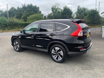 Used Honda CR-V 2017 for sale - 79521940: Photo