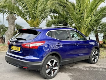 Used Nissan Qashqai 2015 for sale - 77027869: Photo