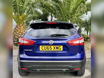 Used Nissan Qashqai 2015 for sale - 77027869: Photo