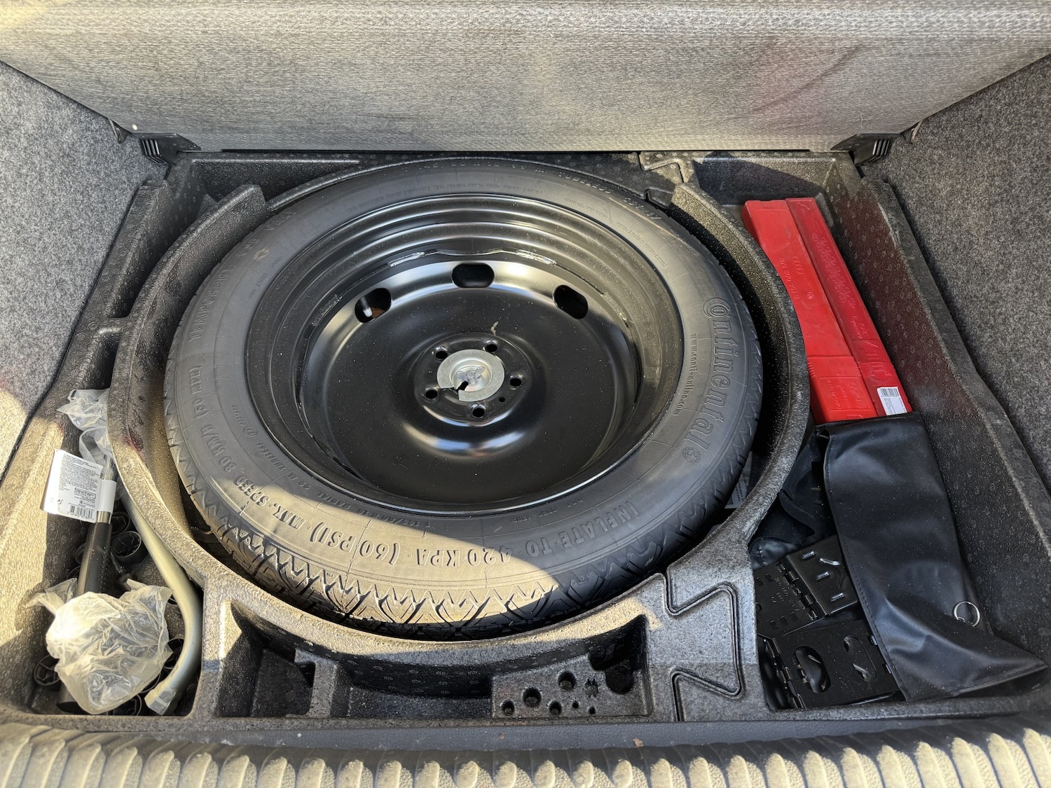 Used Volkswagen Tiguan 2014 for sale - 77107696: Photo 10