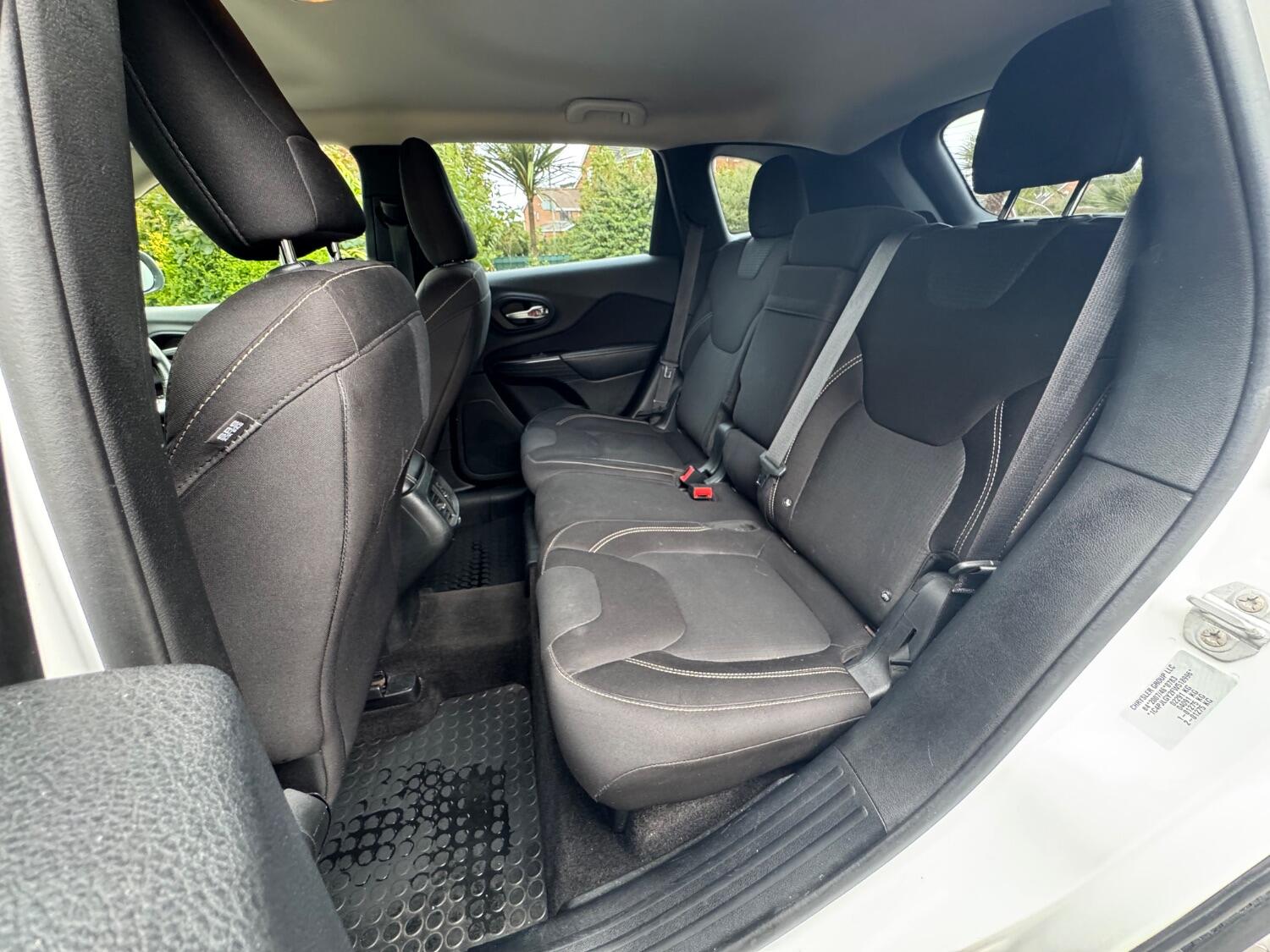 Used Jeep Cherokee 2015 for sale - 76075977: Photo 11