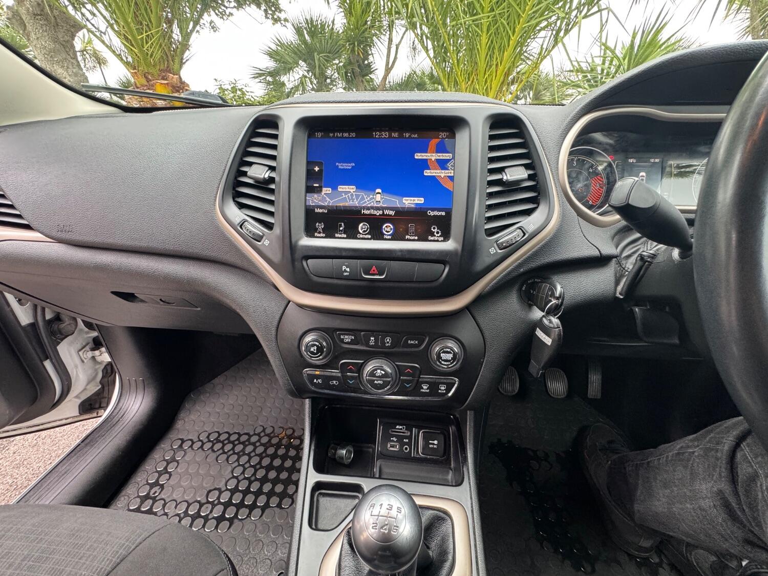 Used Jeep Cherokee 2015 for sale - 76075977: Photo 18