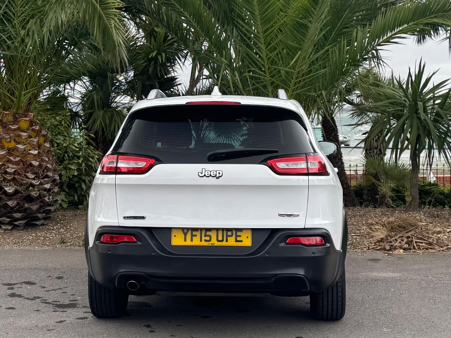Used Jeep Cherokee 2015 for sale - 76075977: Photo 4