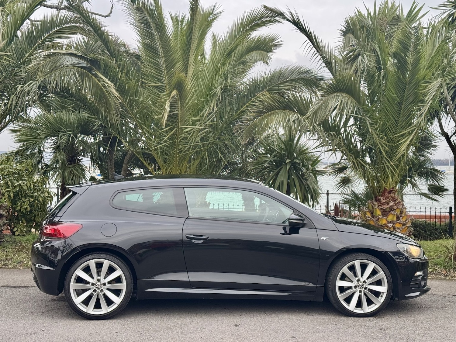 Used Volkswagen Scirocco 2013 for sale - 77342616: Photo 2