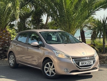 Used Peugeot 208 2014 for sale - 75664605: Photo