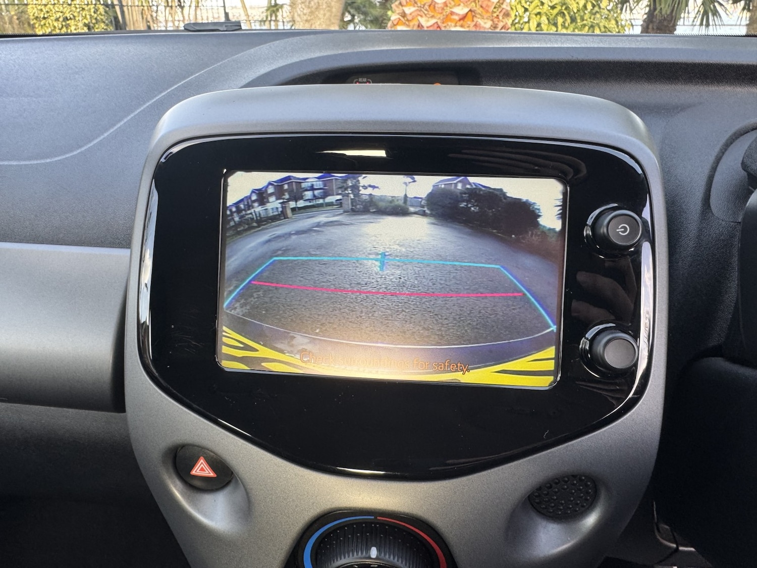 Used Toyota AYGO 2019 for sale - 77140664: Photo 22