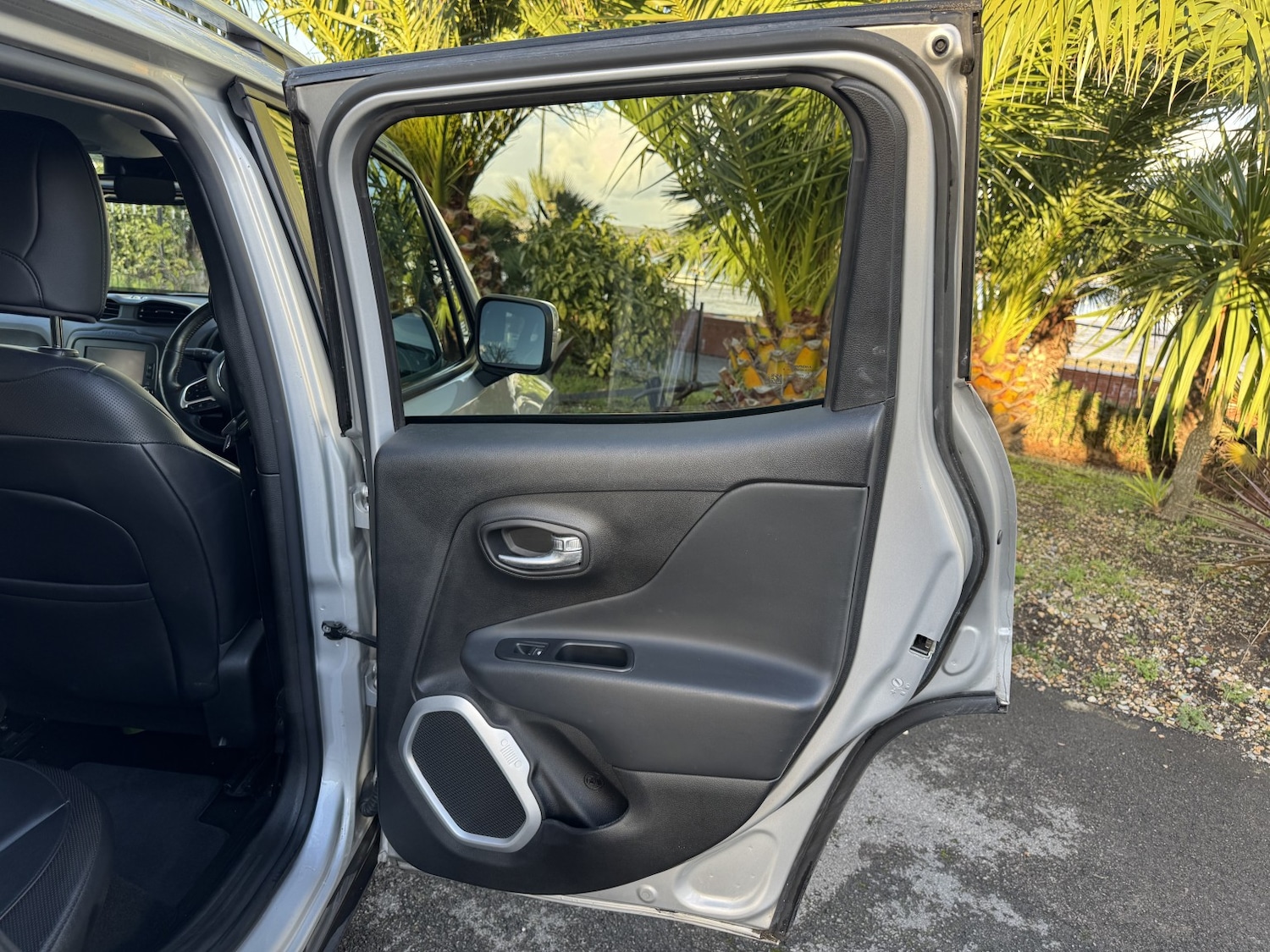 Used Jeep Renegade 2015 for sale - 76877548: Photo 10