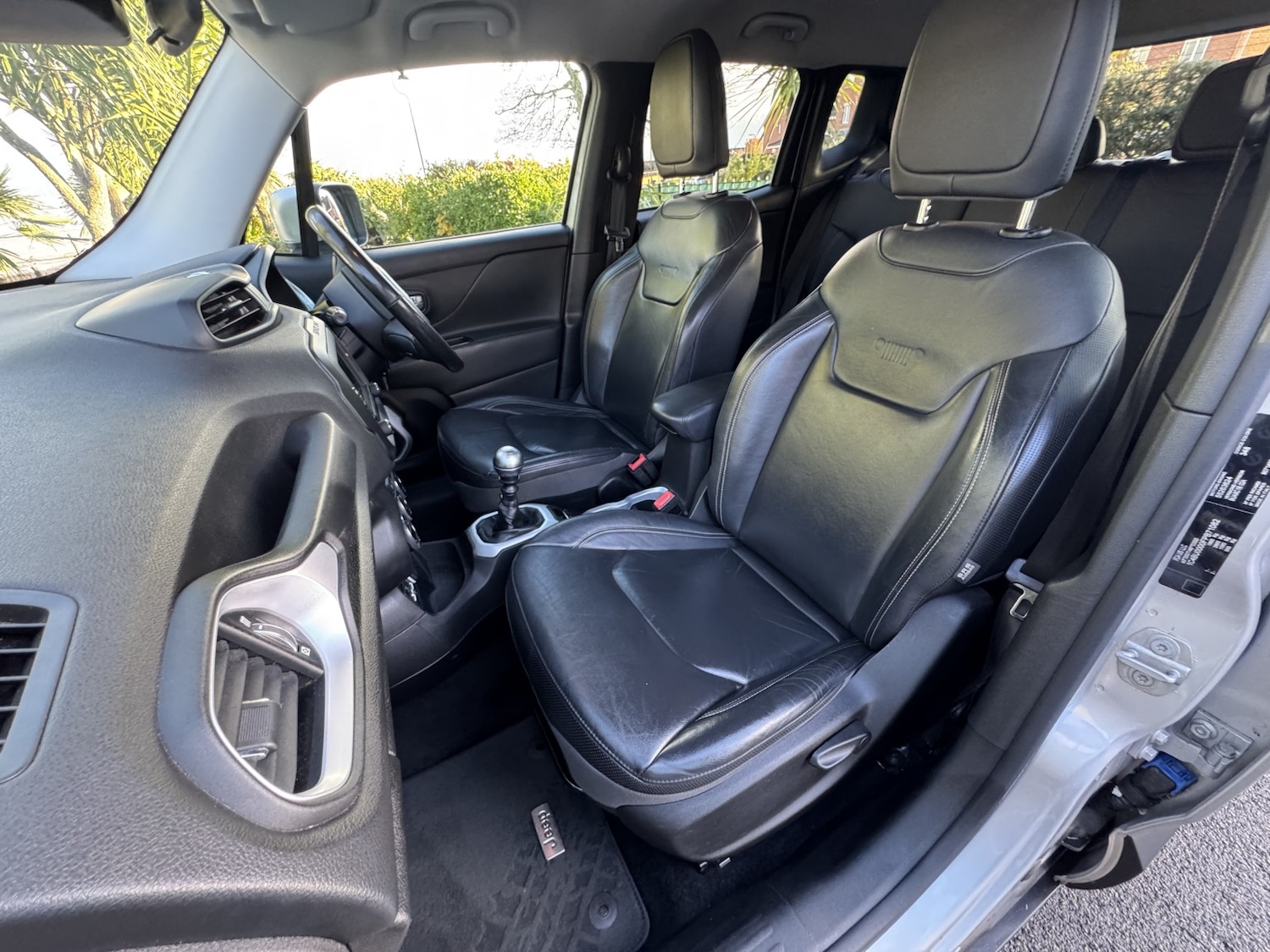 Used Jeep Renegade 2015 for sale - 76877548: Photo 15