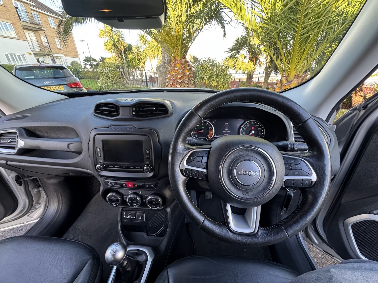 Used Jeep Renegade 2015 for sale - 76877548: Photo 17