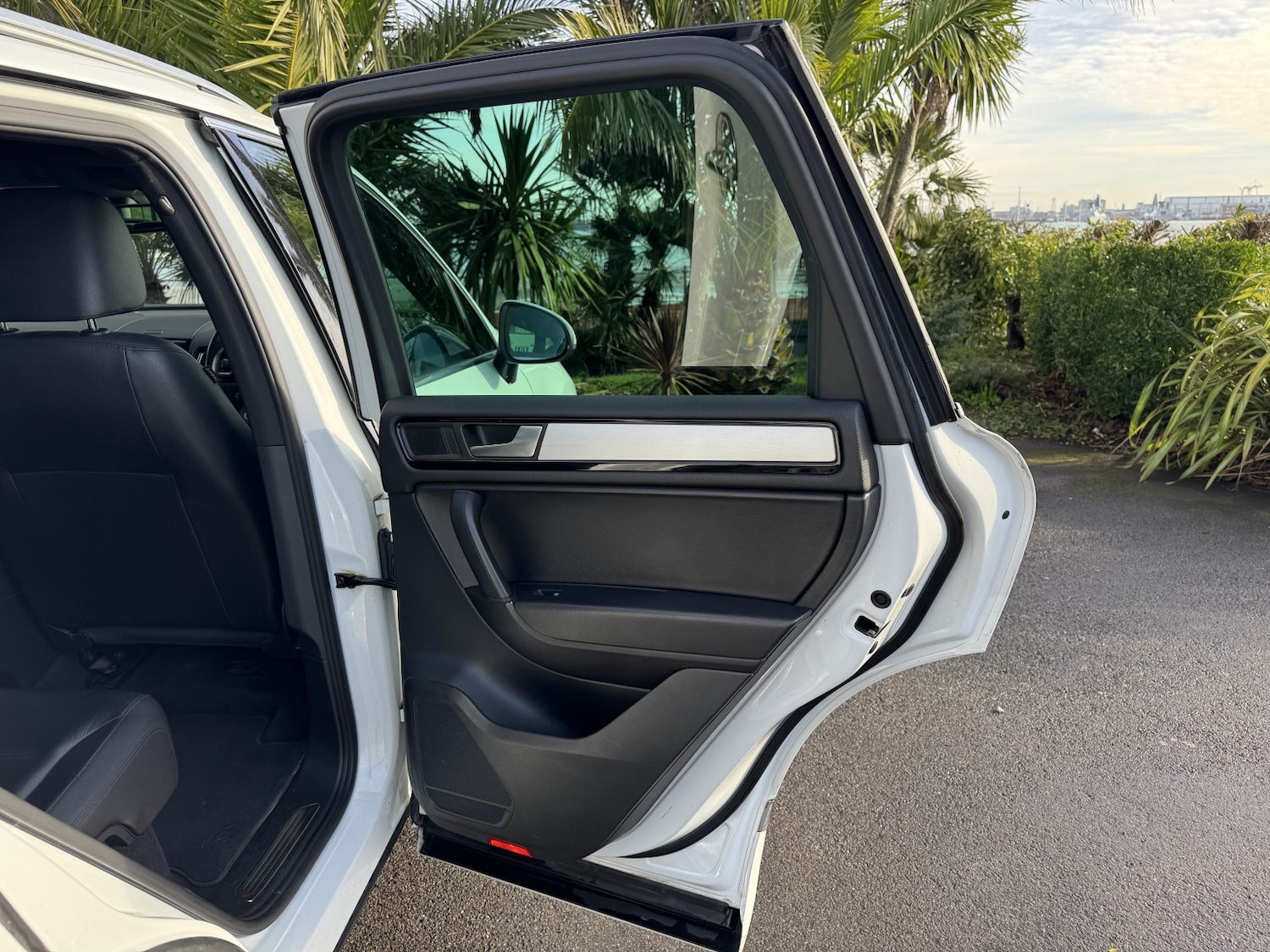 Used Volkswagen Touareg 2012 for sale - 77721217: Photo 10