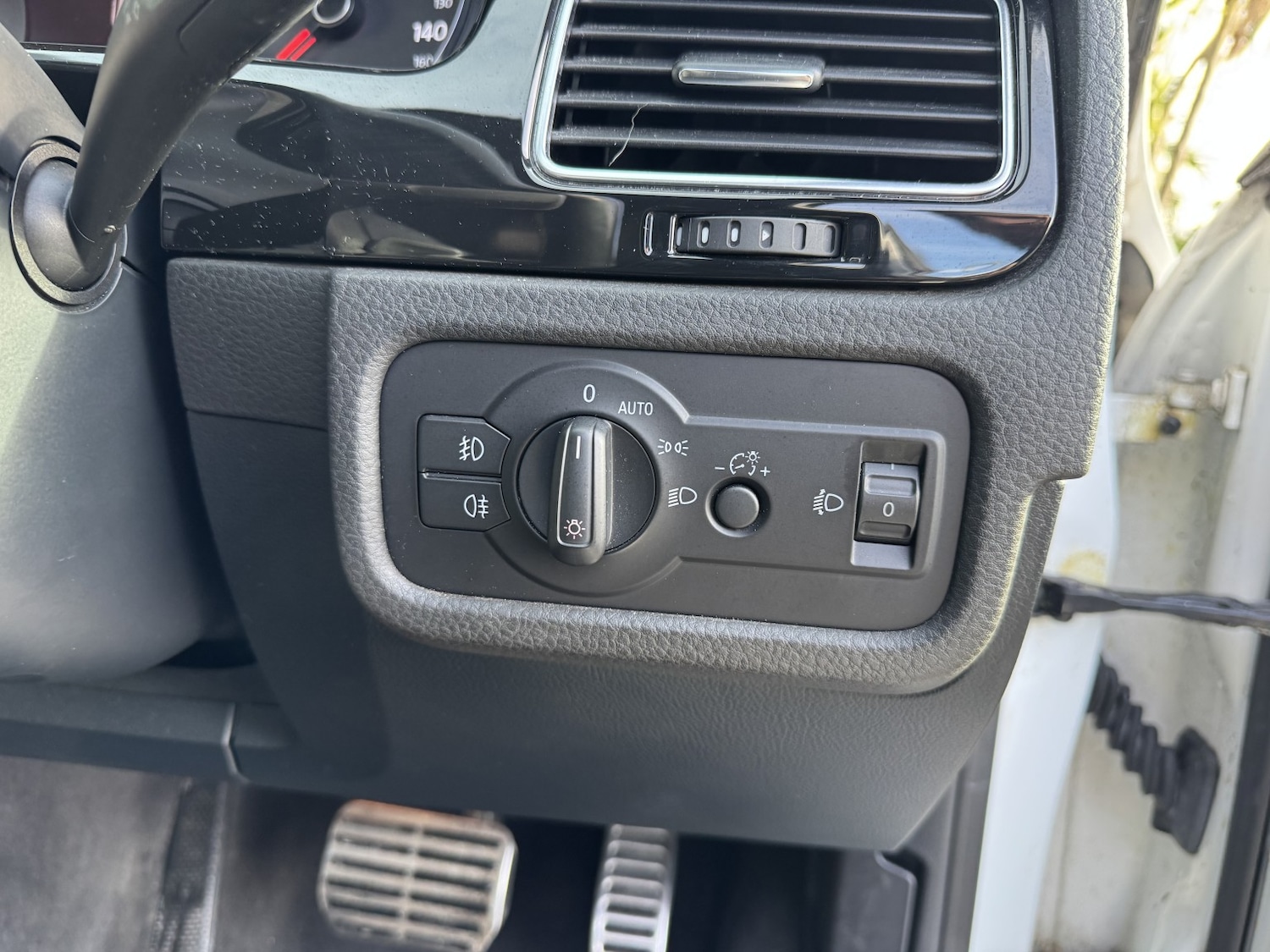 Used Volkswagen Touareg 2012 for sale - 77721217: Photo 22