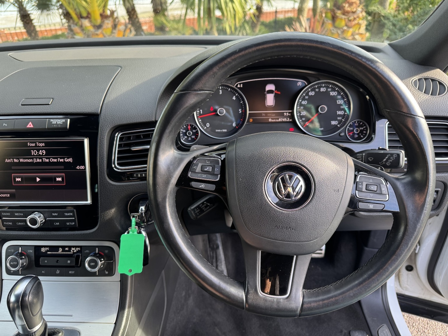 Used Volkswagen Touareg 2012 for sale - 77721217: Photo 25