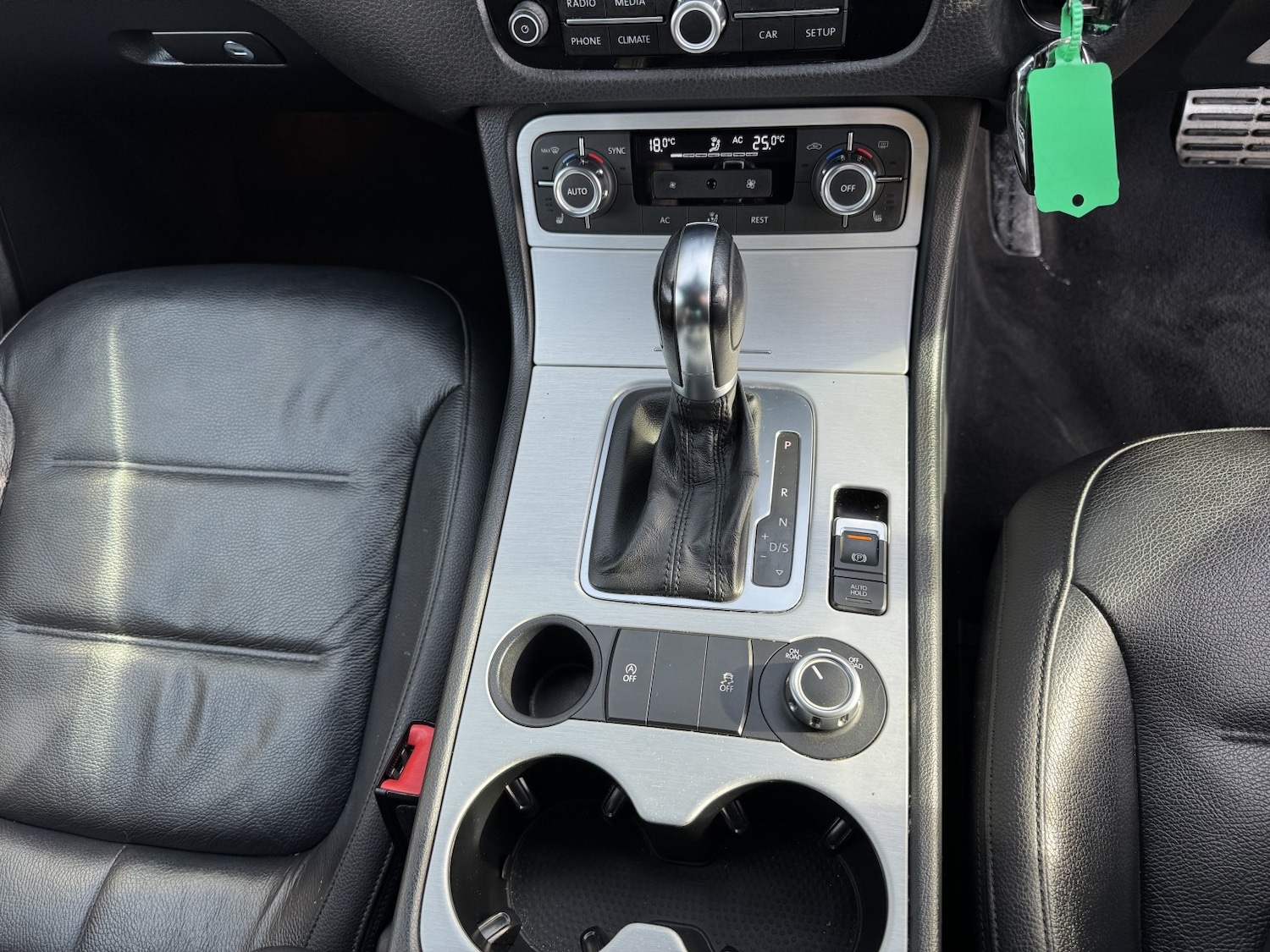 Used Volkswagen Touareg 2012 for sale - 77721217: Photo 26