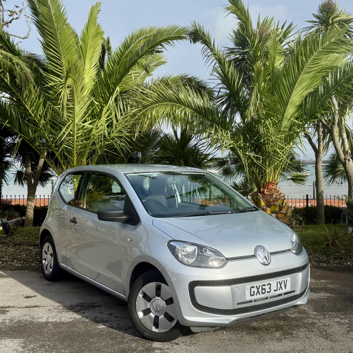 Used Volkswagen up! 2013 for sale - 76559978: Photo 1