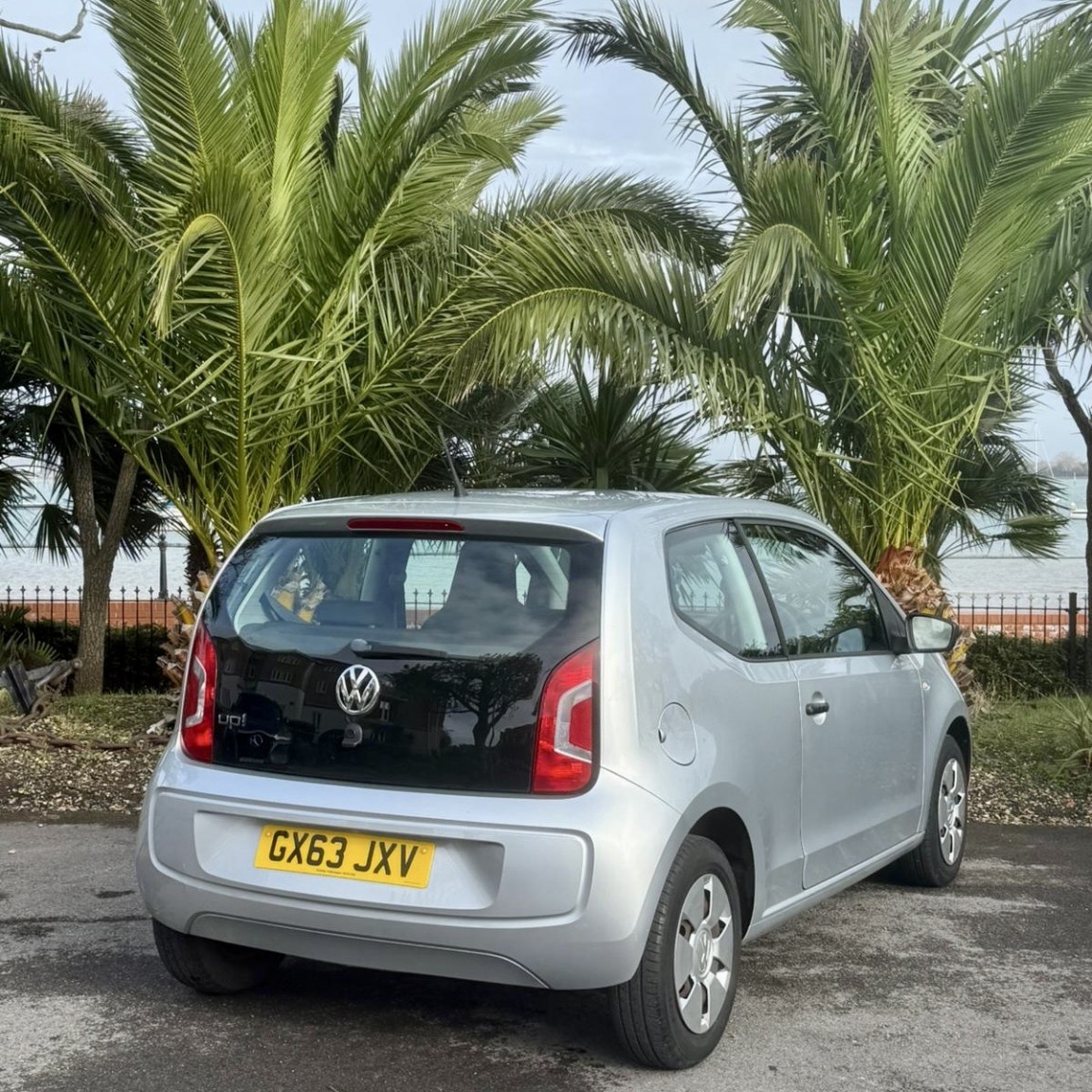Used Volkswagen up! 2013 for sale - 76559978: Photo 3