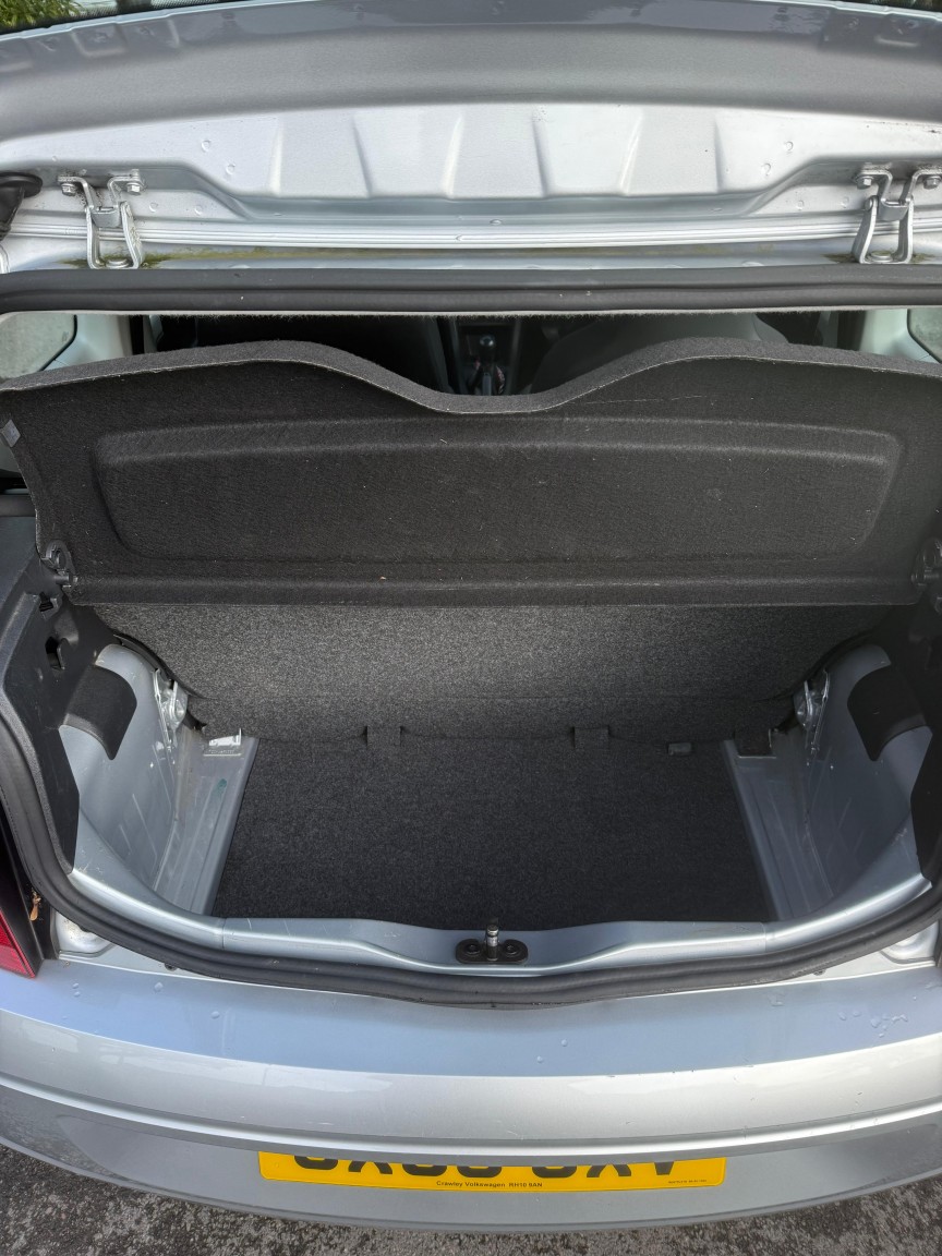 Used Volkswagen up! 2013 for sale - 76559978: Photo 9