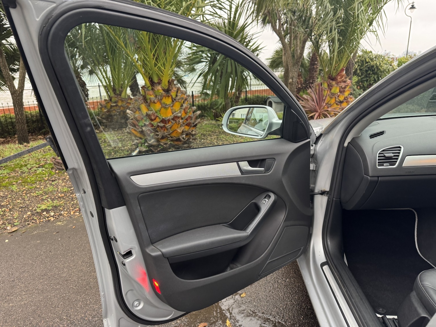 Used Audi A4 Avant 2013 for sale - 76777034: Photo 15