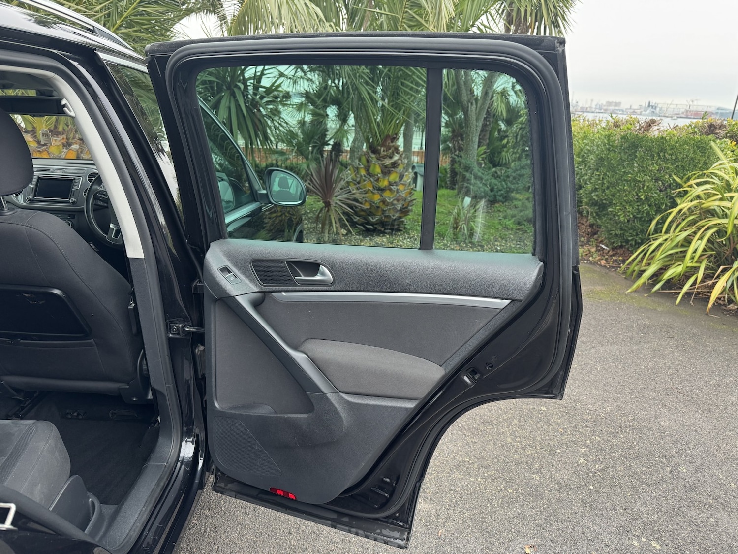 Used Volkswagen Tiguan 2015 for sale - 77213411: Photo 13