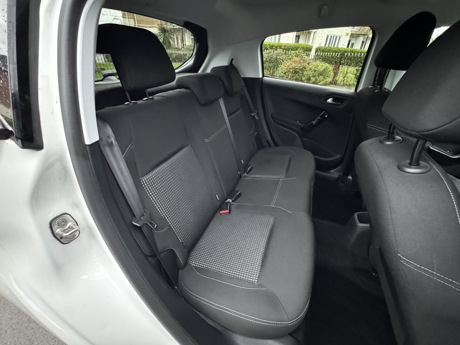 Used Peugeot 208 2018 for sale - 76897012: Photo 10