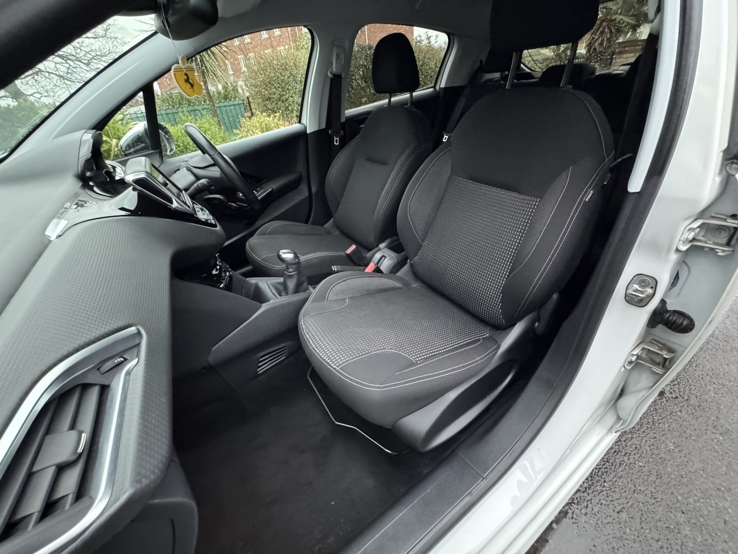 Used Peugeot 208 2018 for sale - 76897012: Photo 14