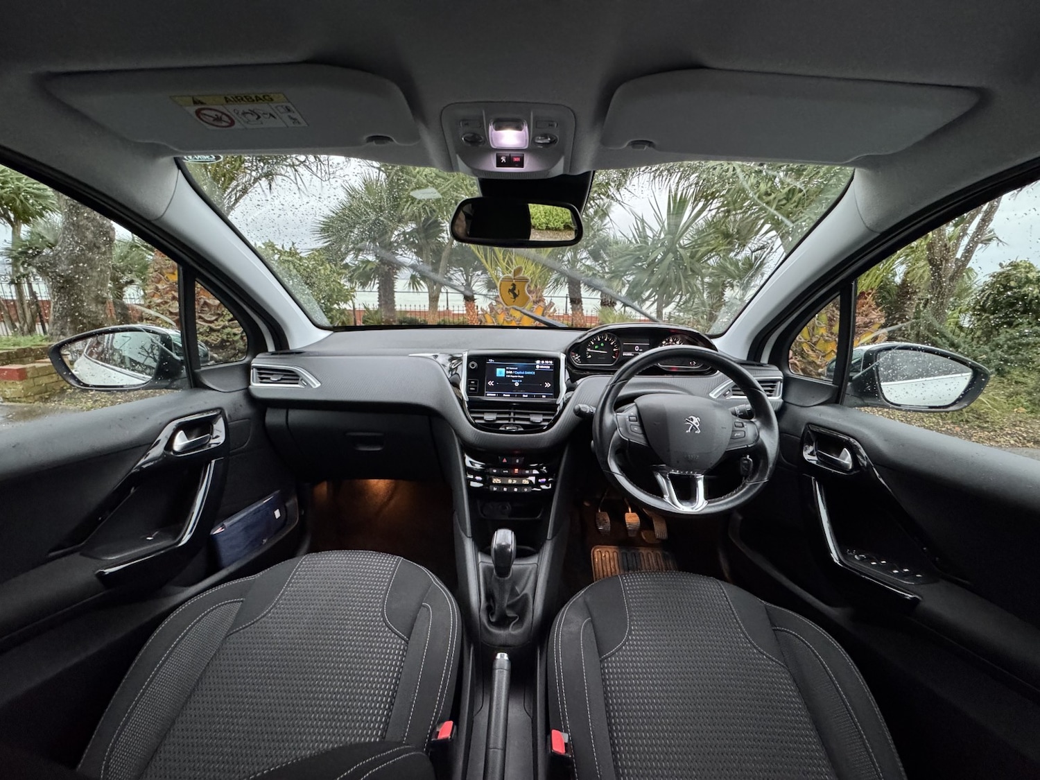 Used Peugeot 208 2018 for sale - 76897012: Photo 17