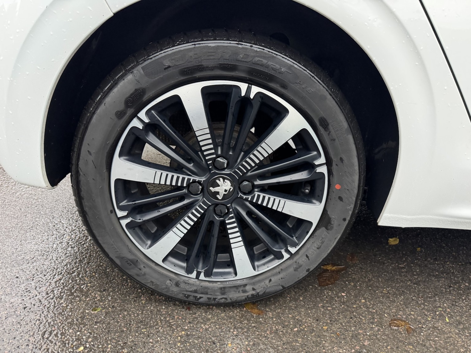 Used Peugeot 208 2018 for sale - 76897012: Photo 18