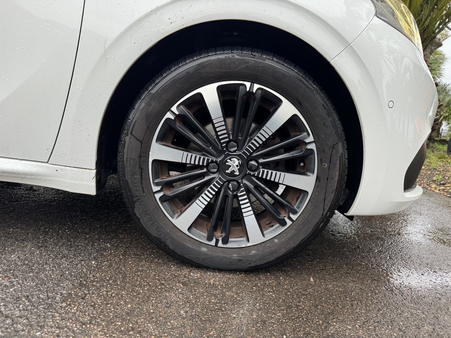 Used Peugeot 208 2018 for sale - 76897012: Photo 19