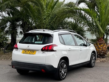 Used Peugeot 2008 2017 for sale - 76075960: Photo 3