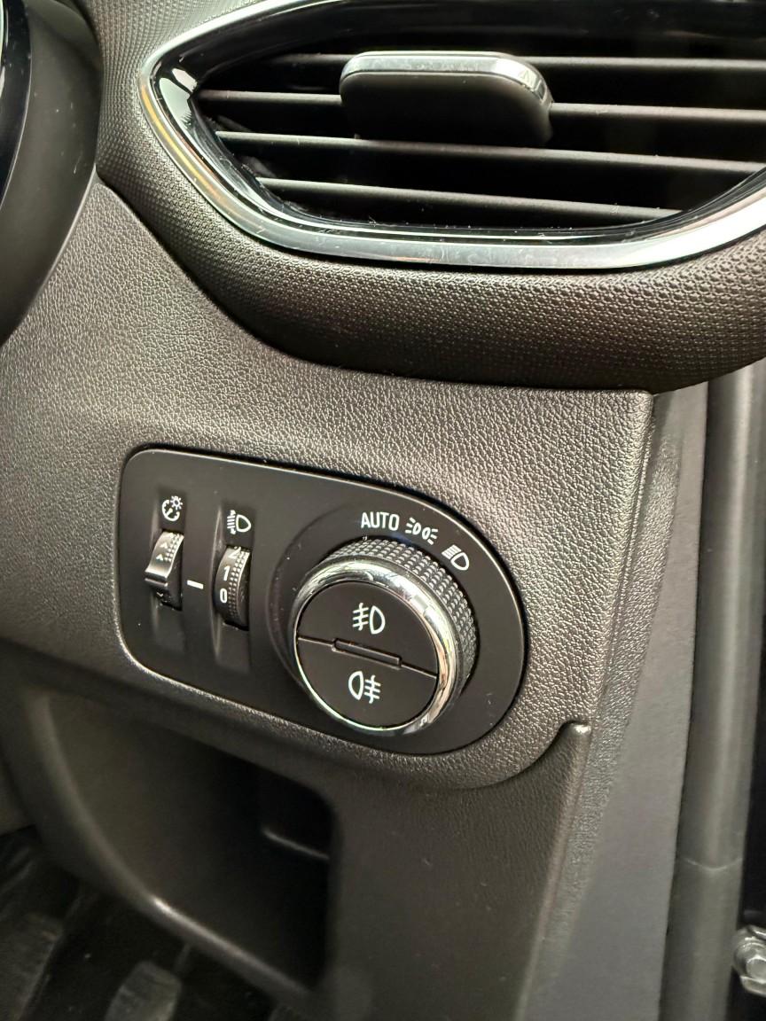 Used Vauxhall Crossland X 2018 for sale - 77201338: Photo 16