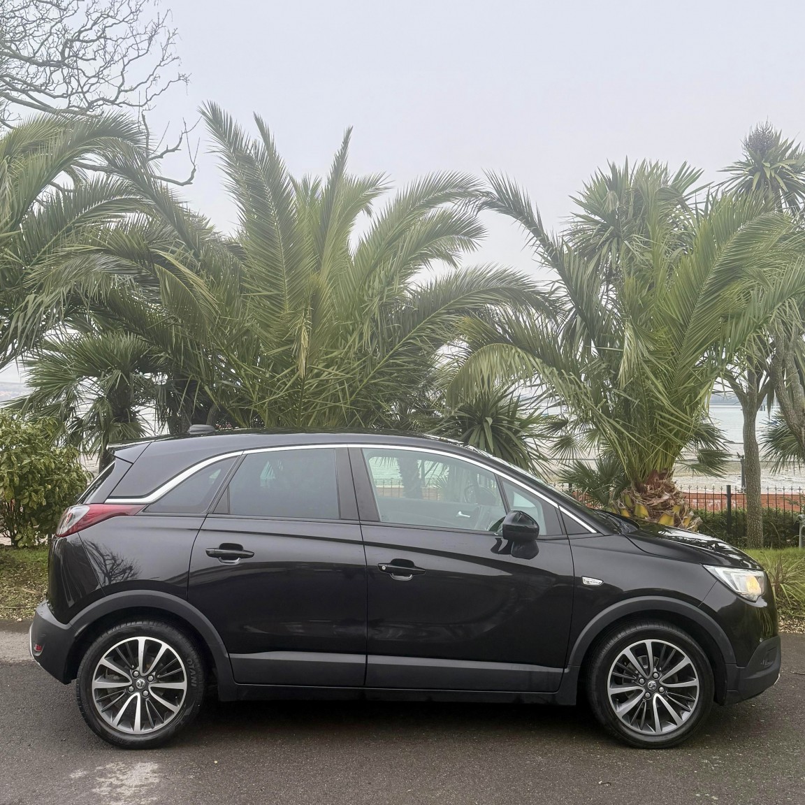 Used Vauxhall Crossland X 2018 for sale - 77201338: Photo 2