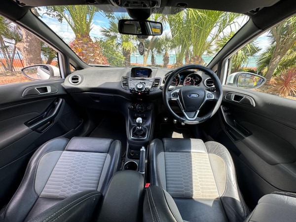 Used Ford Fiesta 2015 for sale - 75297118: Photo 15