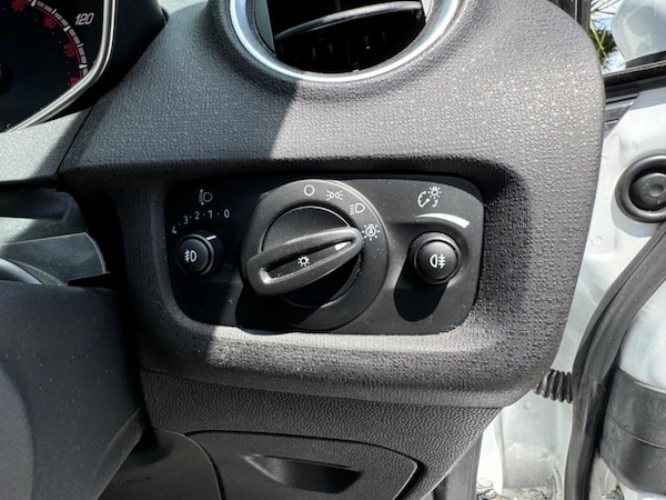 Used Ford Fiesta 2015 for sale - 75297118: Photo 16
