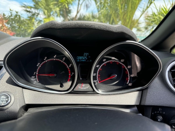 Used Ford Fiesta 2015 for sale - 75297118: Photo 17