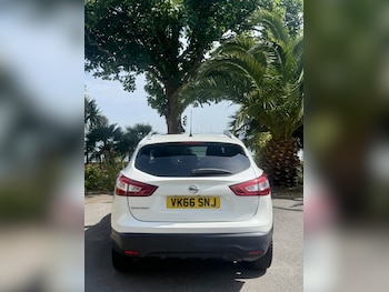Used Nissan Qashqai 2016 for sale - 78750523: Photo