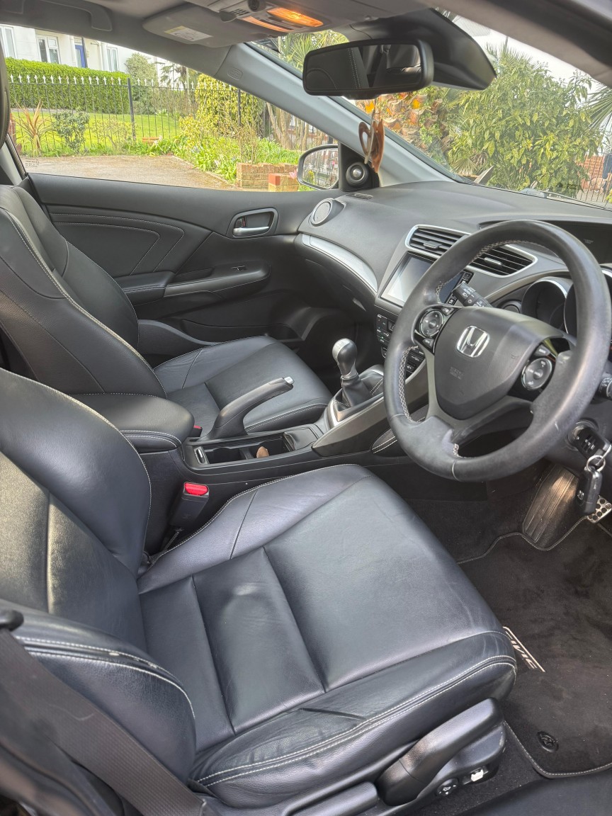 Used Honda Civic 2015 for sale - 77991793: Photo 14
