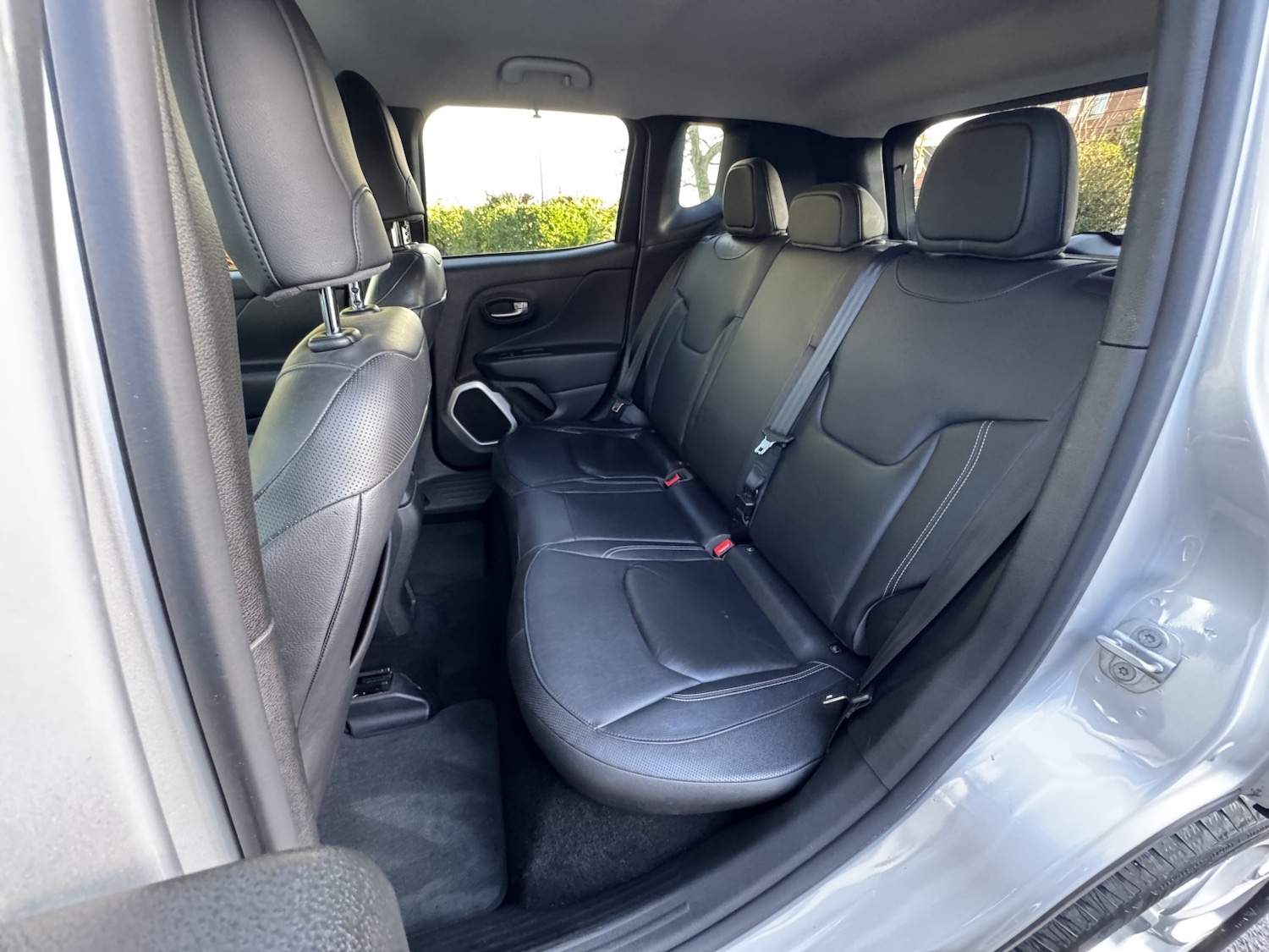 Used Jeep Renegade 2015 for sale - 77968629: Photo 13