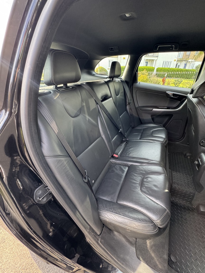 Used Volvo XC60 2012 for sale - 77997223: Photo 12