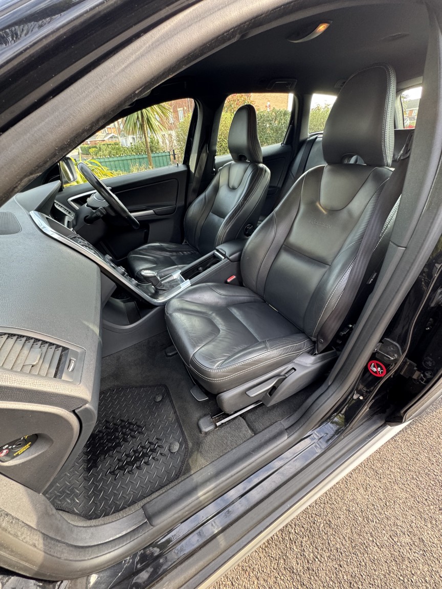 Used Volvo XC60 2012 for sale - 77997223: Photo 16