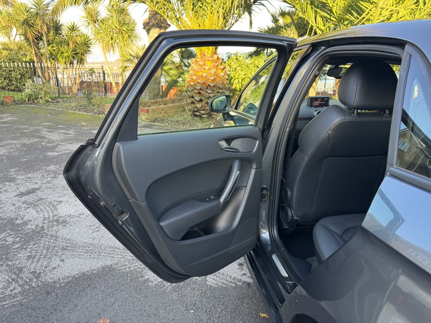 Used Audi A1 2013 for sale - 76821627: Photo 10