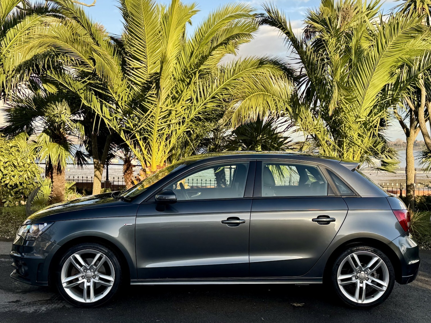 Used Audi A1 2013 for sale - 76821627: Photo 6